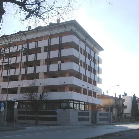 Capitol Apartment